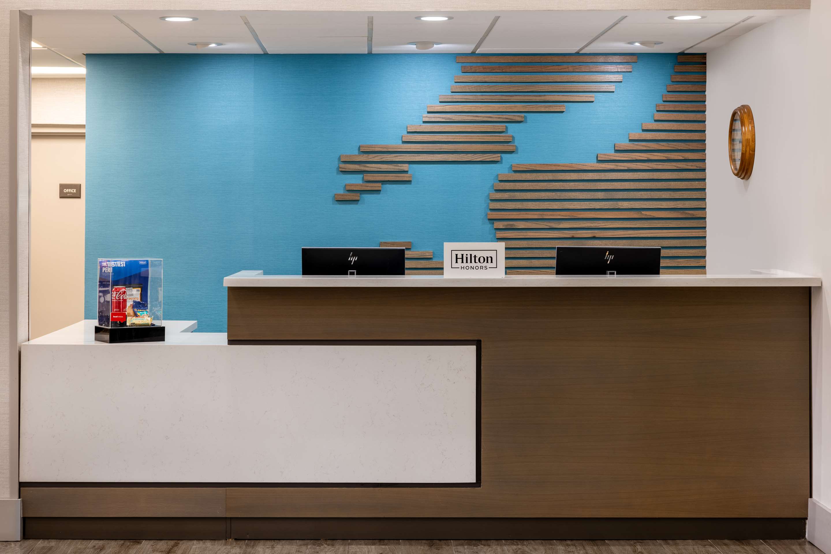 Reception | Hampton Inn & Suites Venice Bayside South Sarasota