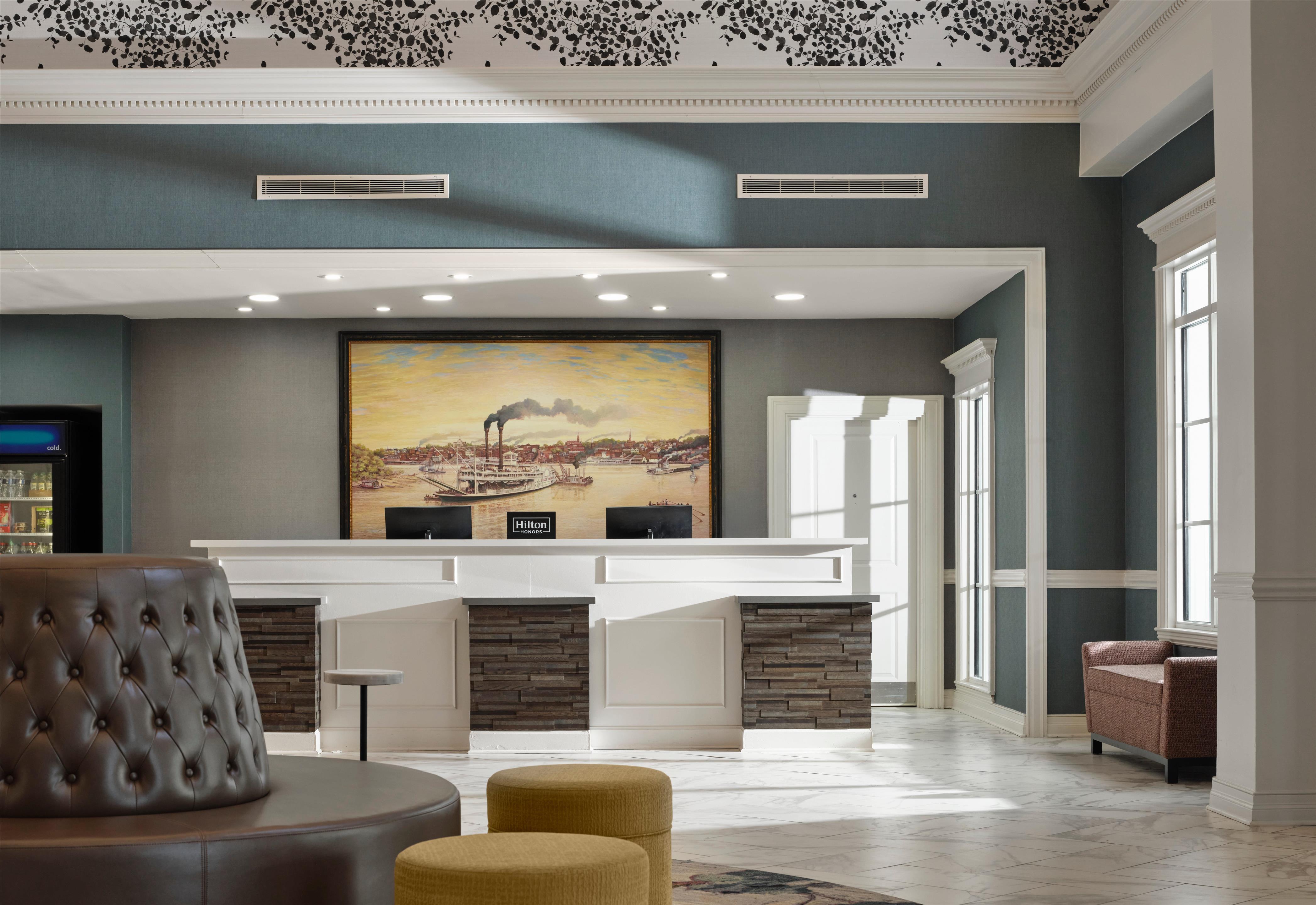 Reception | Hampton Inn & Suites Vicksburg