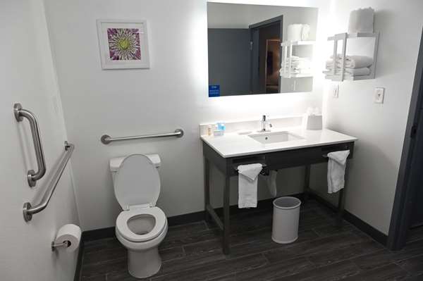  - Hampton Inn Lake Park - I-75, Exit 5