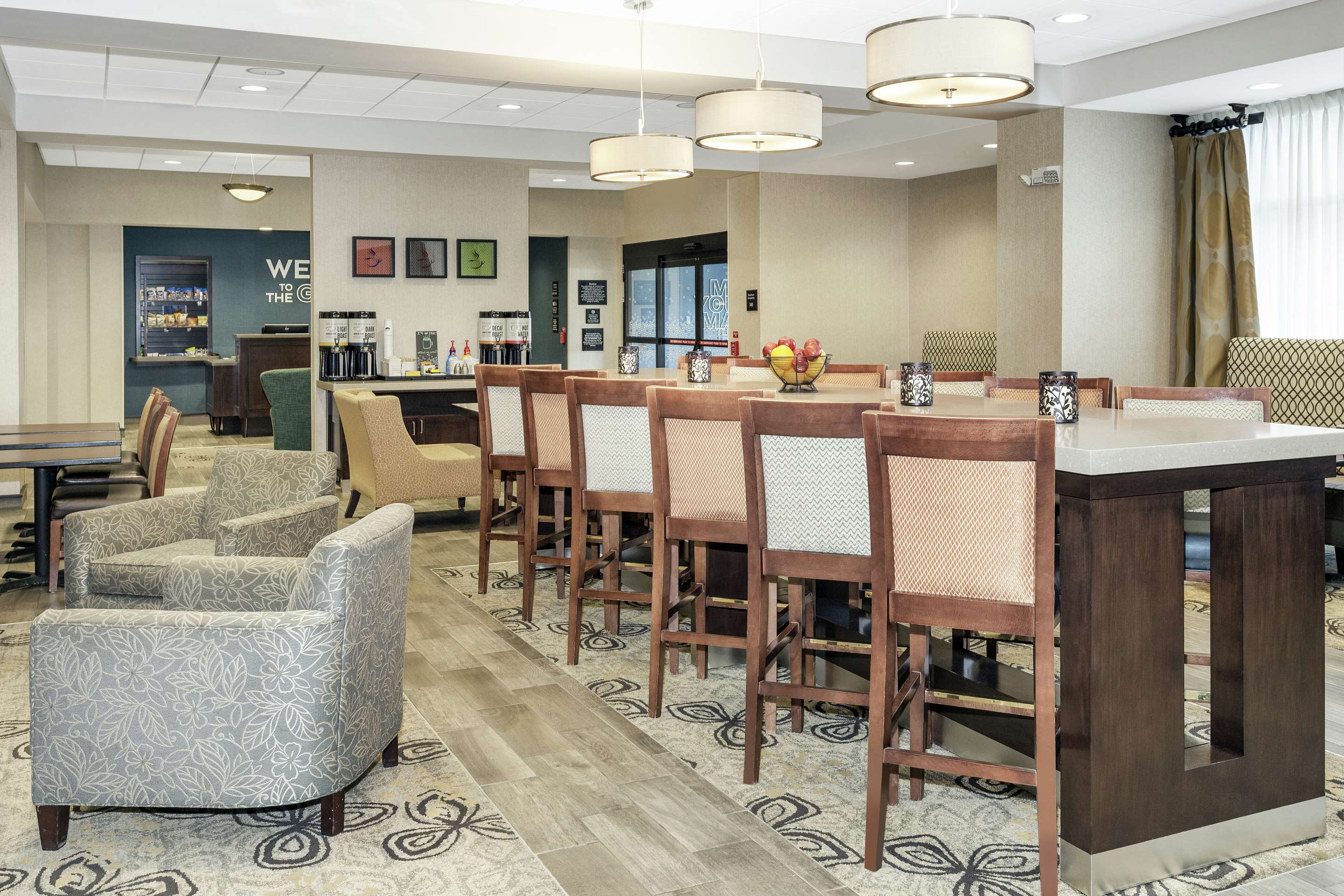 Lobby | Hampton Inn Philadelphia/Voorhees