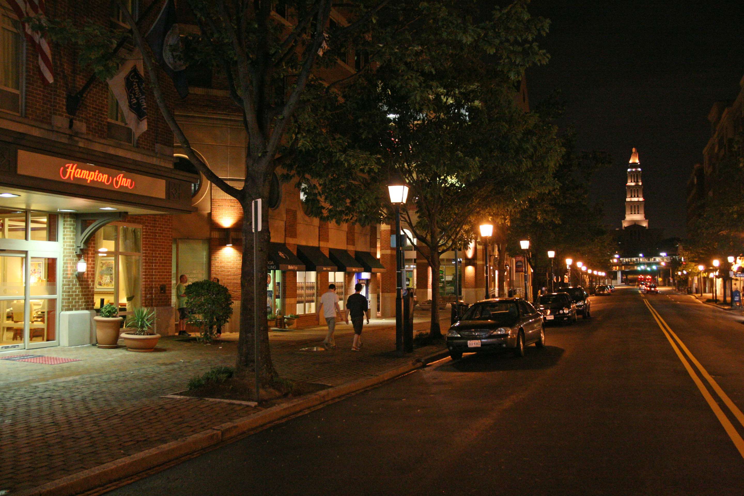 Exterior | Hampton Inn Alexandria-Old Town/King St. Metro