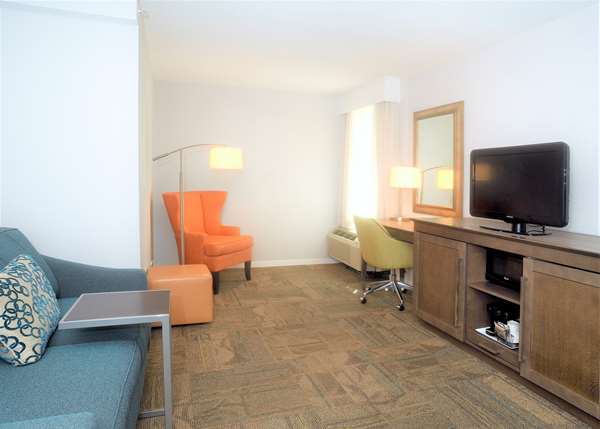  - Hampton Inn Old Town Alexandria - I-95 & I-495, Exit 176B