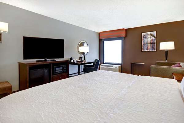  - Hampton Inn Old Town Area Alexandria - I-95 & I-495, Exit 177