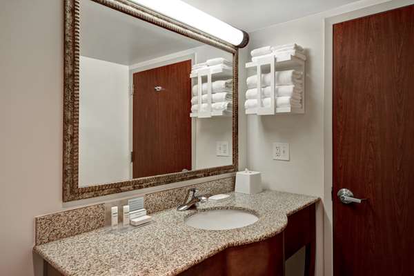  - Hampton Inn Old Town Area Alexandria - I-95 & I-495, Exit 177