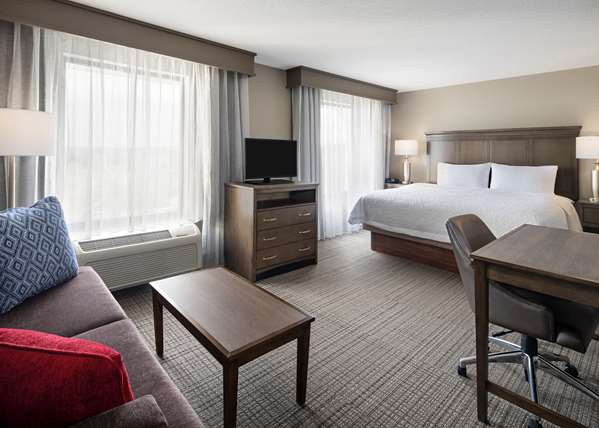  - Hampton Inn Old Town Area Alexandria - I-95 & I-495, Exit 177