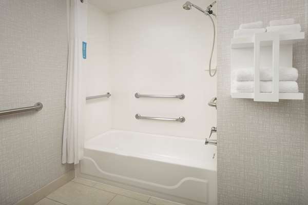  - Hampton Inn College Park - I-95 & I-495, Exit 25