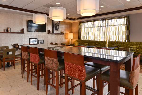 Amenities - Hampton Inn College Park - I-95 & I-495, Exit 25