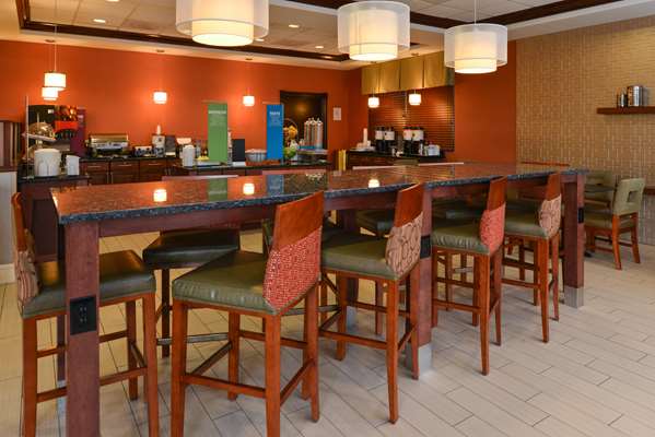 Amenities - Hampton Inn College Park - I-95 & I-495, Exit 25