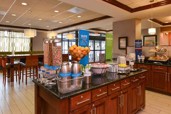 Amenities - Hampton Inn College Park - I-95 & I-495, Exit 25
