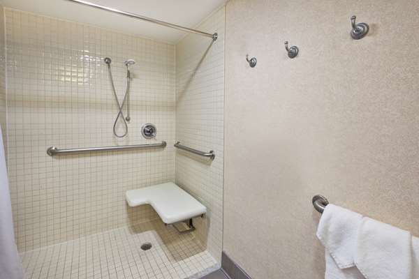  - Hampton Inn Chantilly
