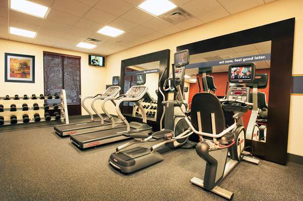 Fitness/ Exercise Room - Hampton Inn Chantilly