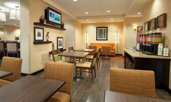Amenities - Hampton Inn Chantilly