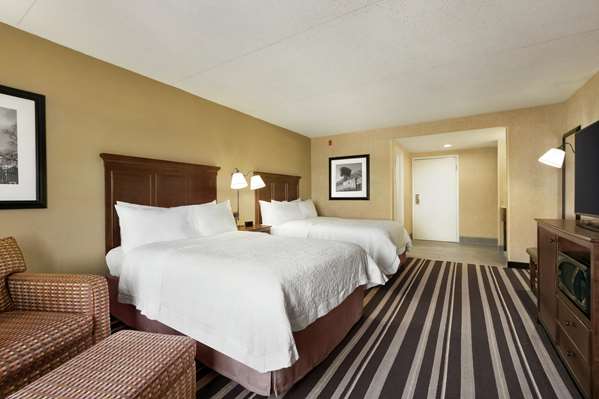  - Hampton Inn Chantilly