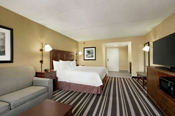  - Hampton Inn Chantilly