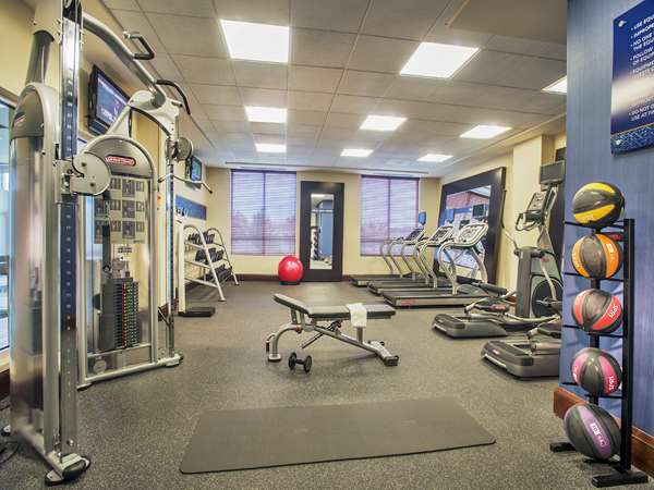 Fitness/ Exercise Room - Hampton Inn & Suites Sterling