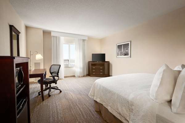  - Hampton Inn & Suites Sterling