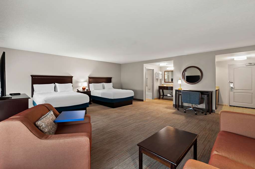 Hampton Inn & Suites Fort Belvoir Alexandria South - Tap to explore photos