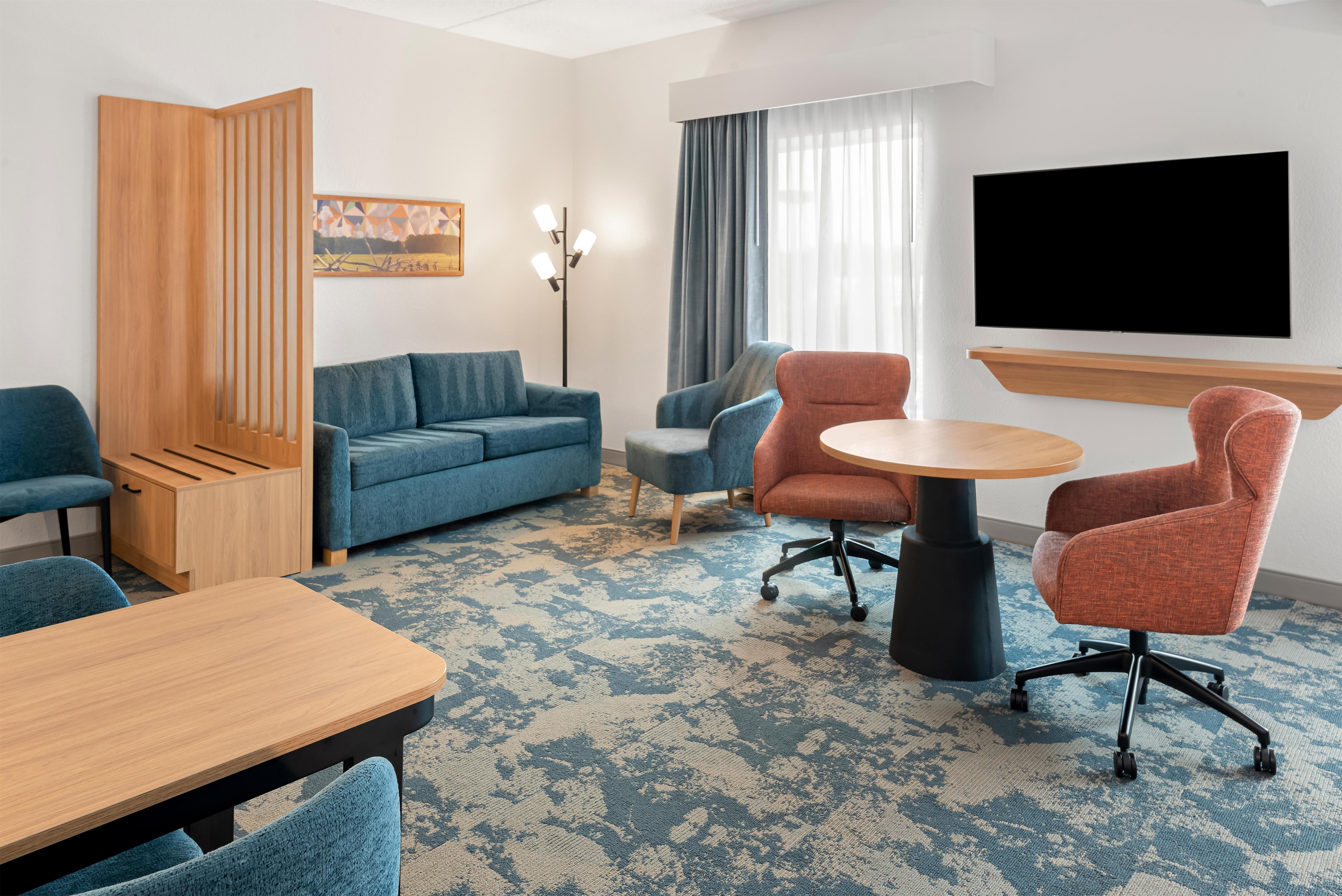 Hampton Inn by Hilton Gainesville-Haymarket Room Type - 2QNS STUDIO SOFABED NOSMOK