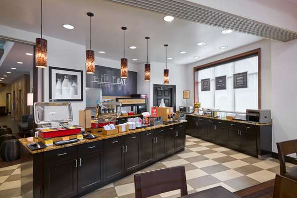  - Hampton Inn Convention Center DC