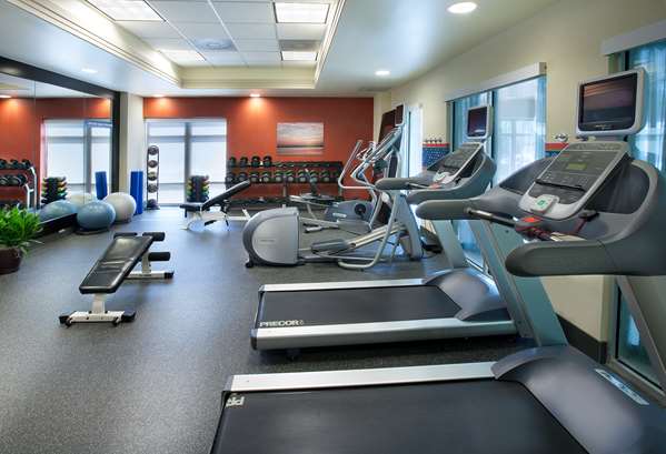 Fitness/ Exercise Room - Hampton Inn Convention Center DC