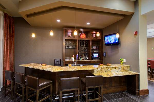 Bar - Hampton Inn Convention Center DC
