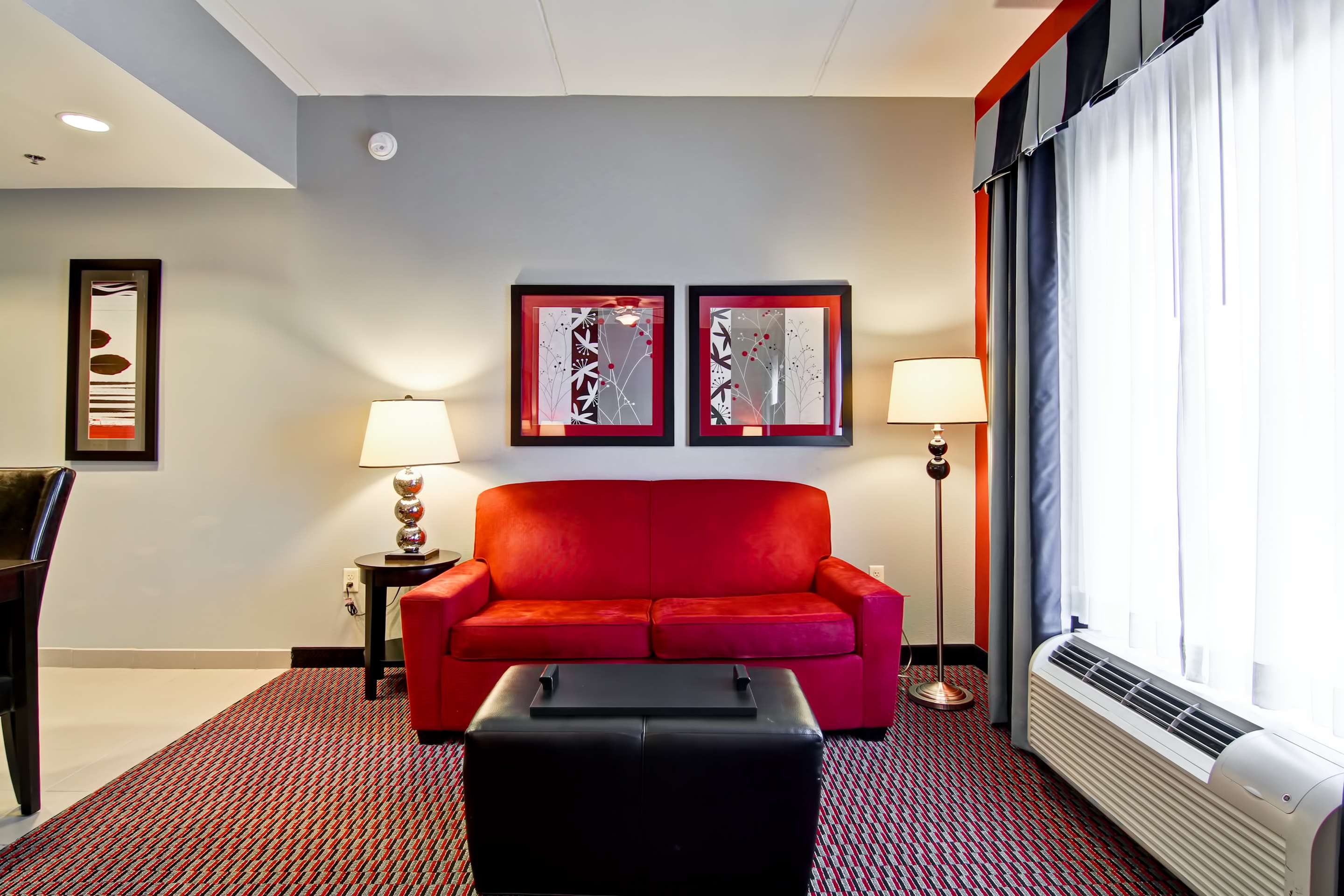 Guest room