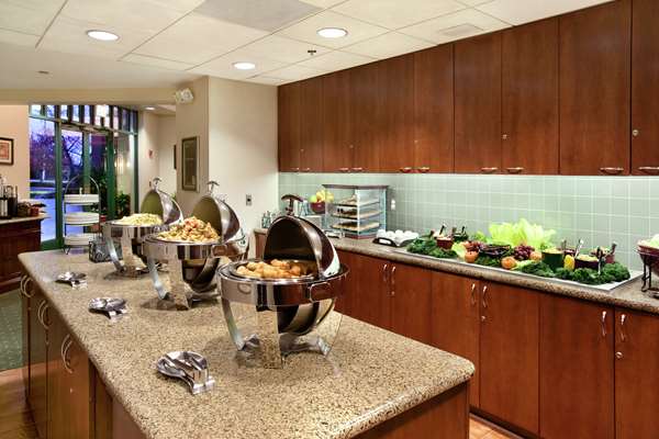 Amenities - Homewood Suites by Hilton I-495 Falls Church