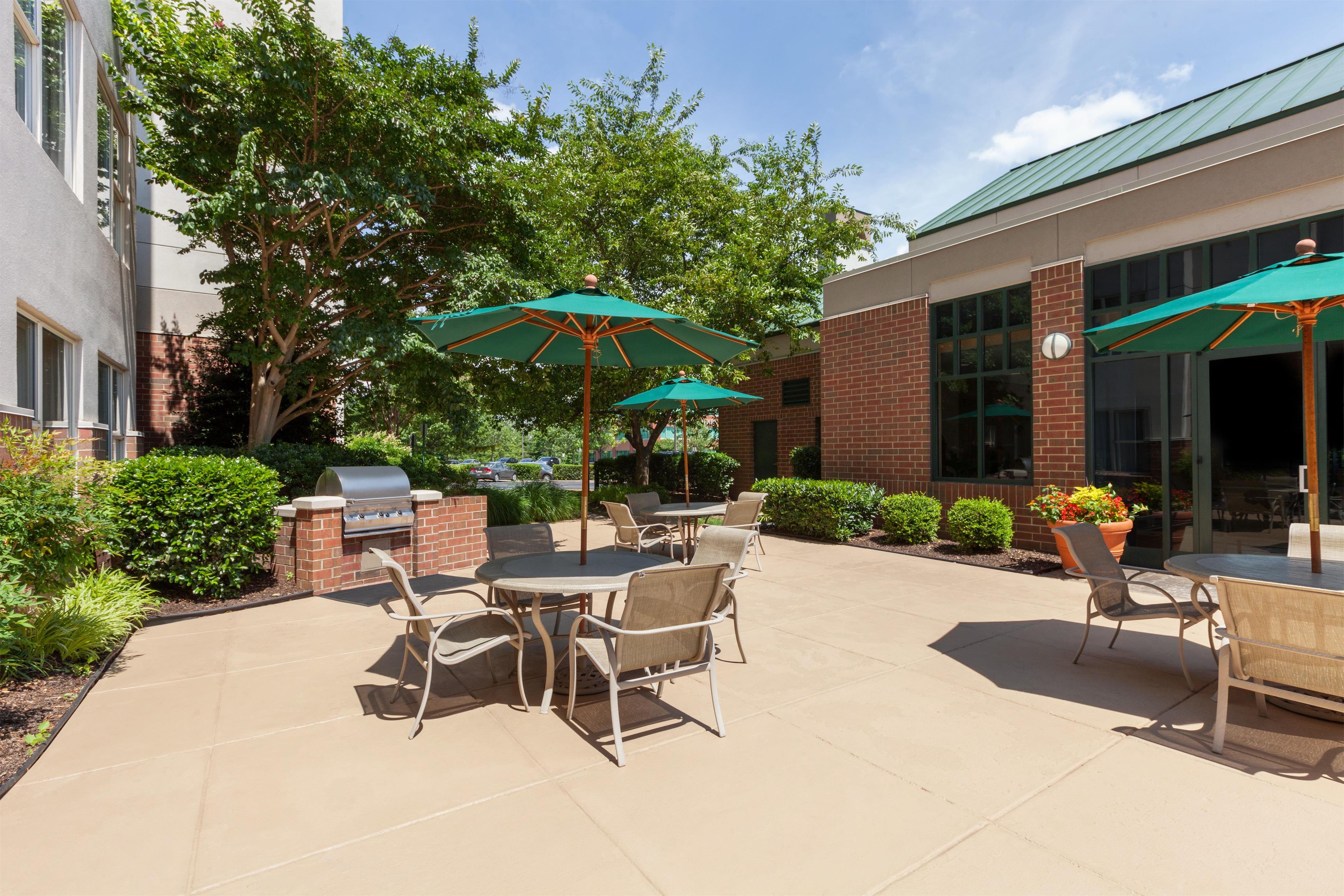 Exterior | Homewood Suites by Hilton Falls Church - I-495 at Rt. 50