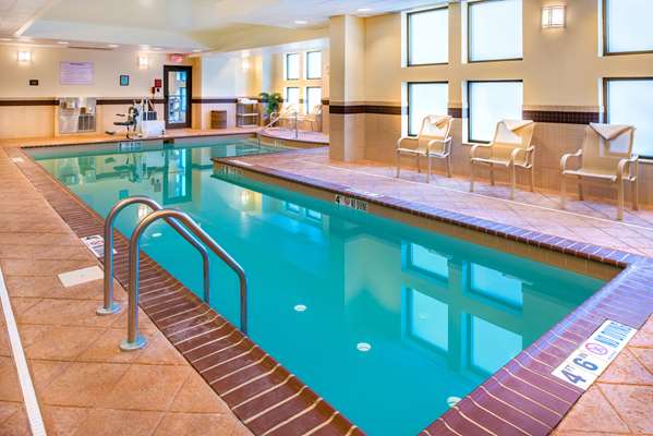 Pool - Hampton Inn & Suites National Harbor - I-95 & I-495, Exit 2A