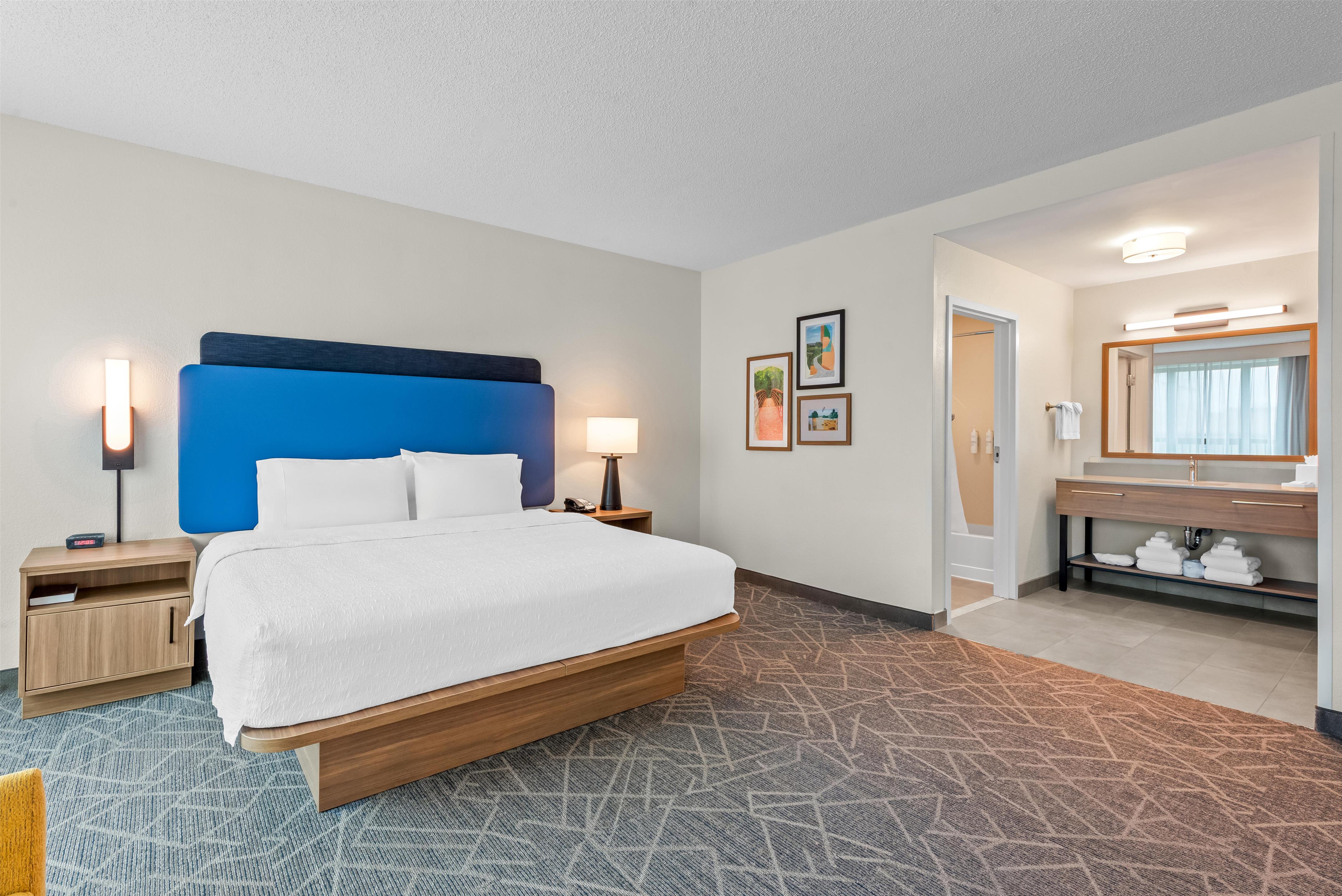 Guest room