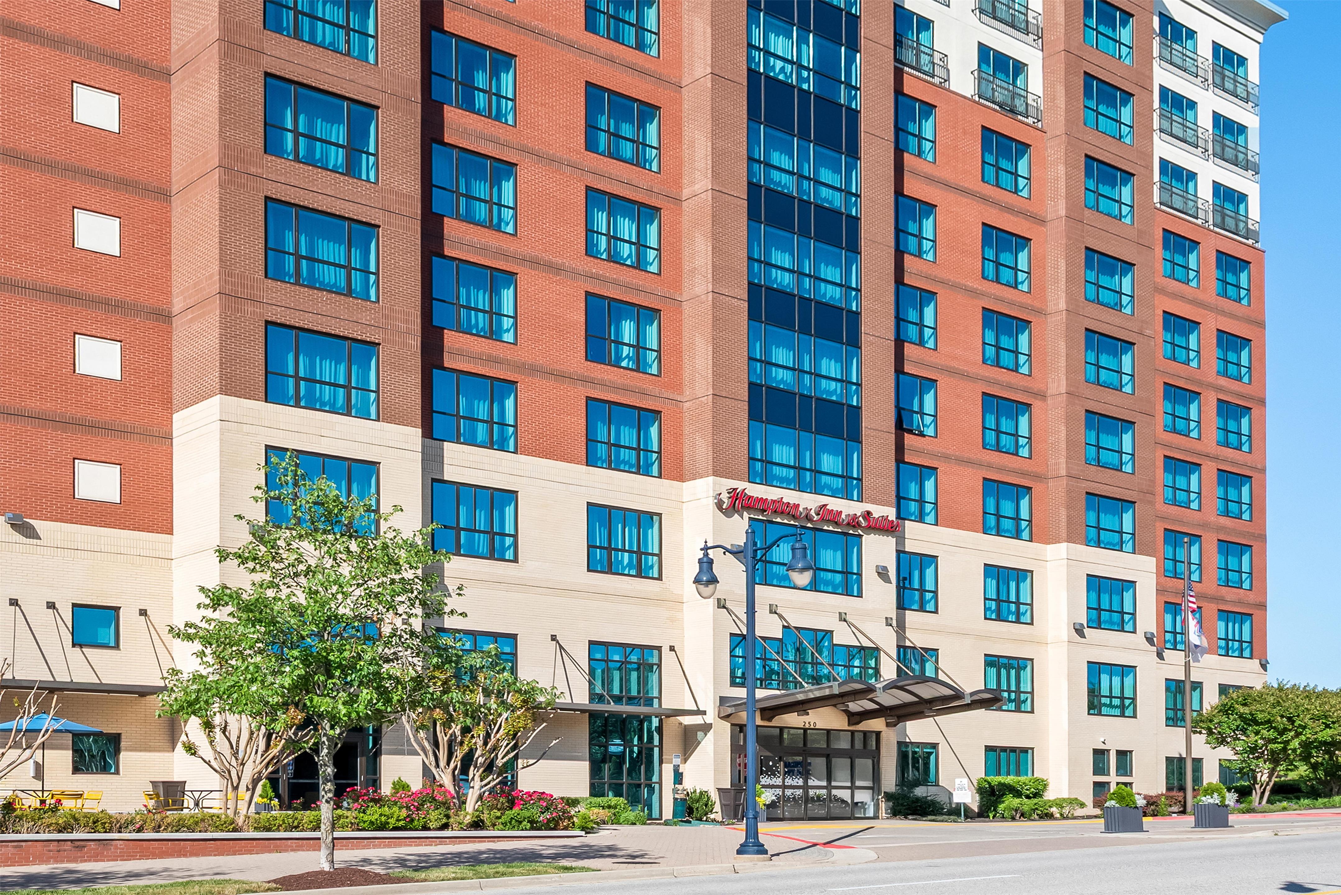 Exterior | Hampton Inn & Suites National Harbor - Alexandria Area