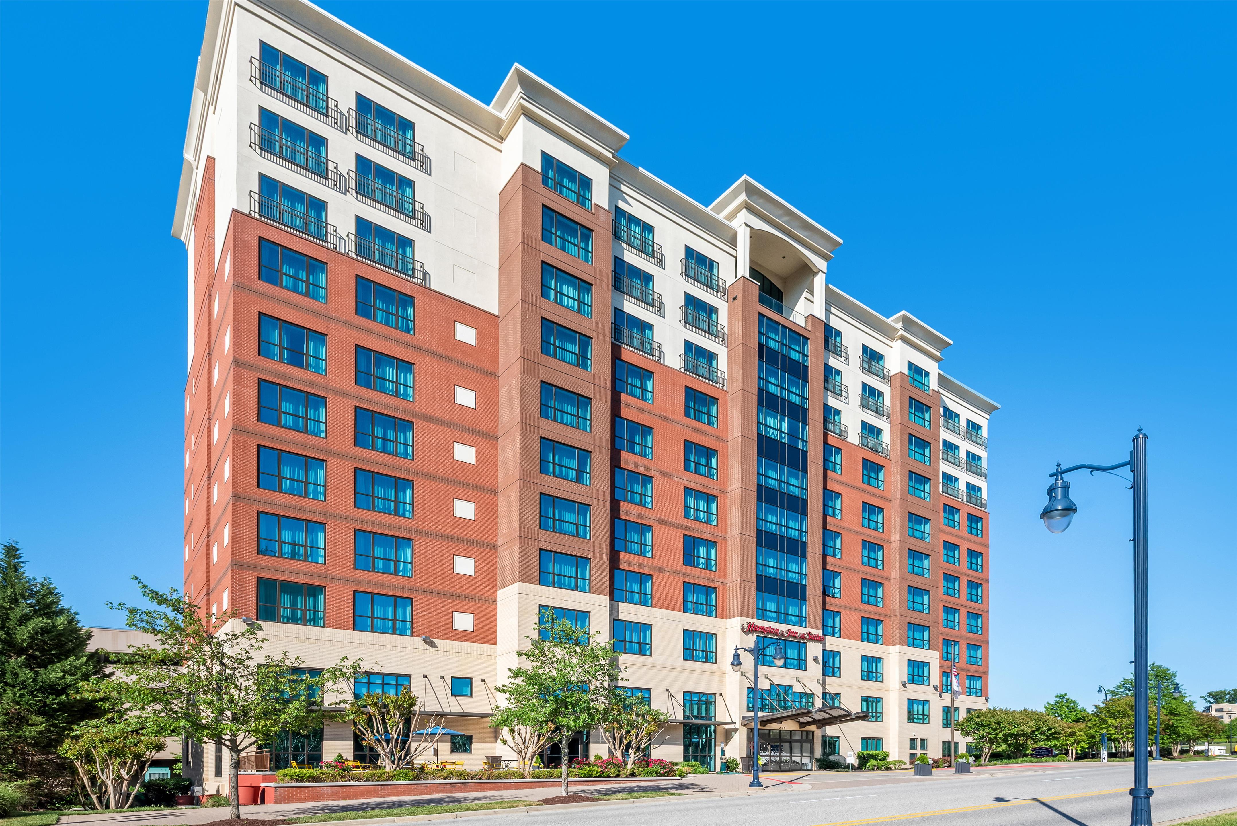 Exterior | Hampton Inn & Suites National Harbor - Alexandria Area