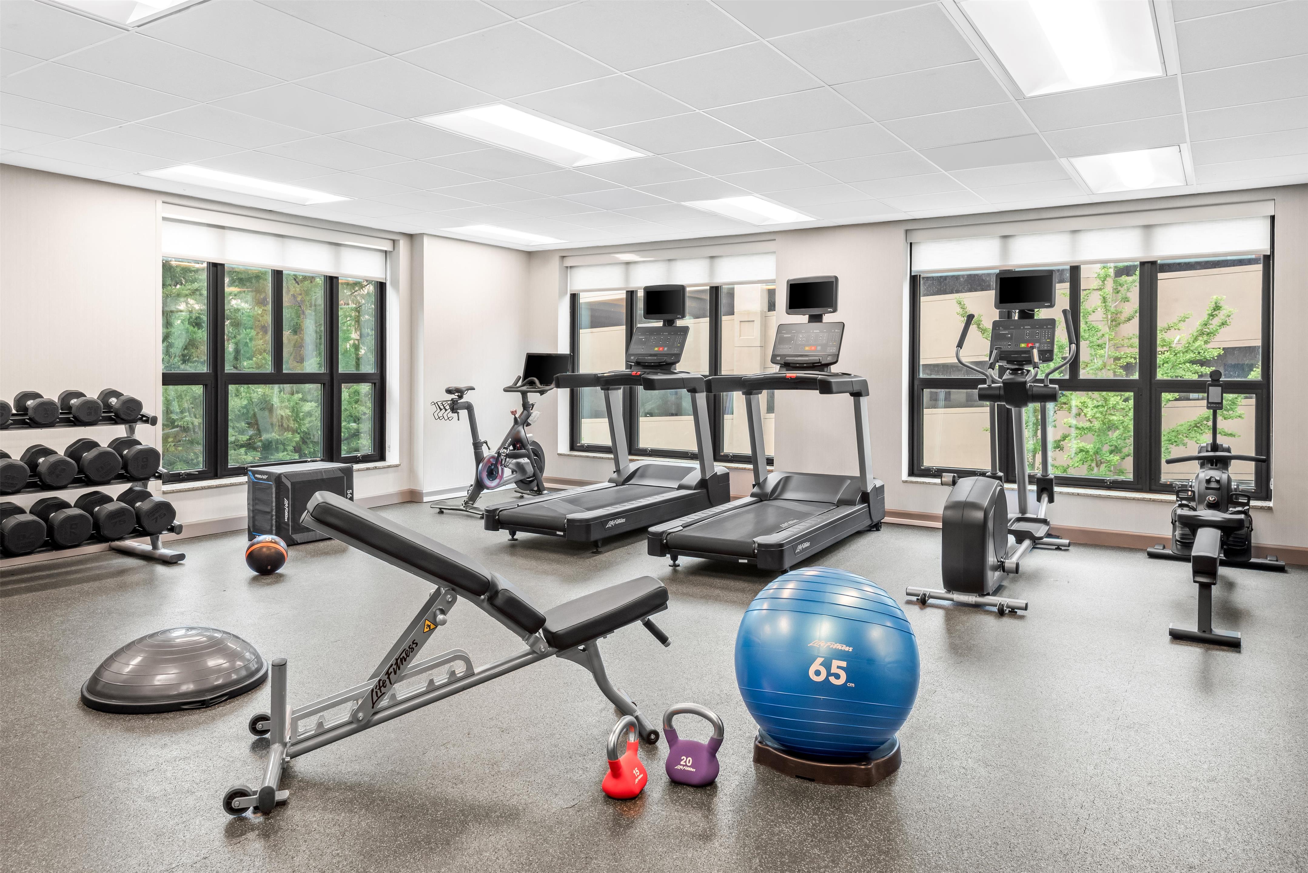 Health club fitness center gym | Hampton Inn & Suites National Harbor - Alexandria Area