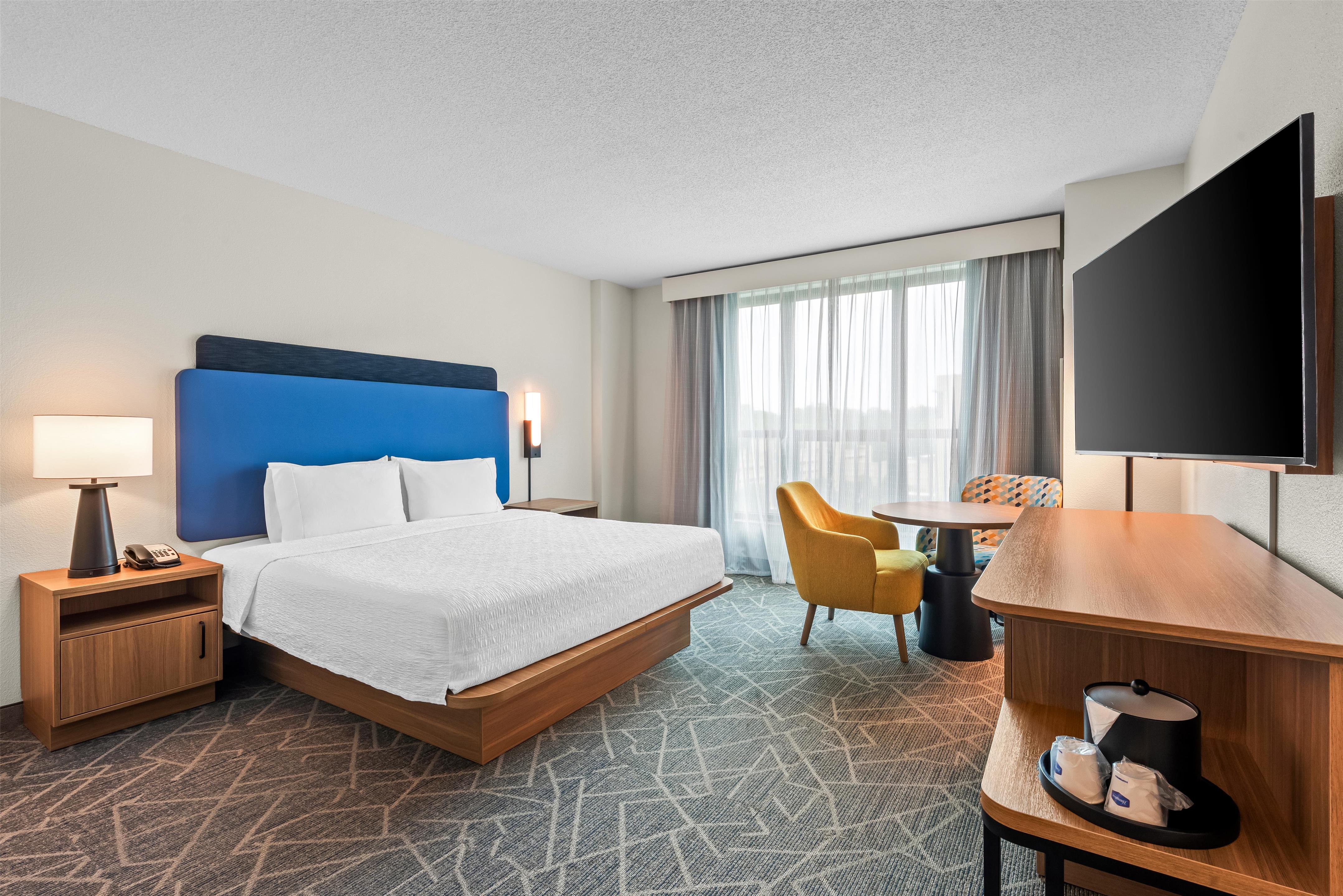 Guest room