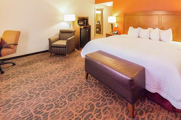  - Hampton Inn Waynesburg - I-79, Exit 14