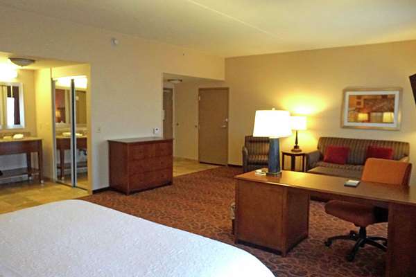  - Hampton Inn Waynesburg - I-79, Exit 14
