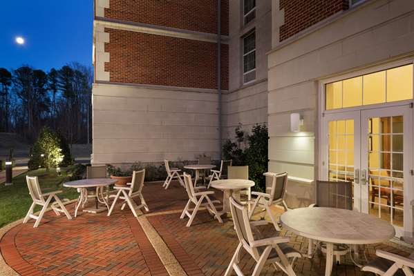 Pool - Hampton Inn & Suites Central Williamsburg