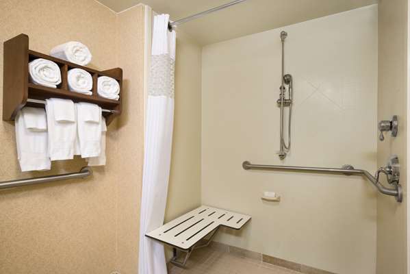  - Hampton Inn & Suites Central Williamsburg