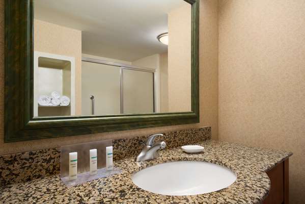  - Hampton Inn & Suites Central Williamsburg