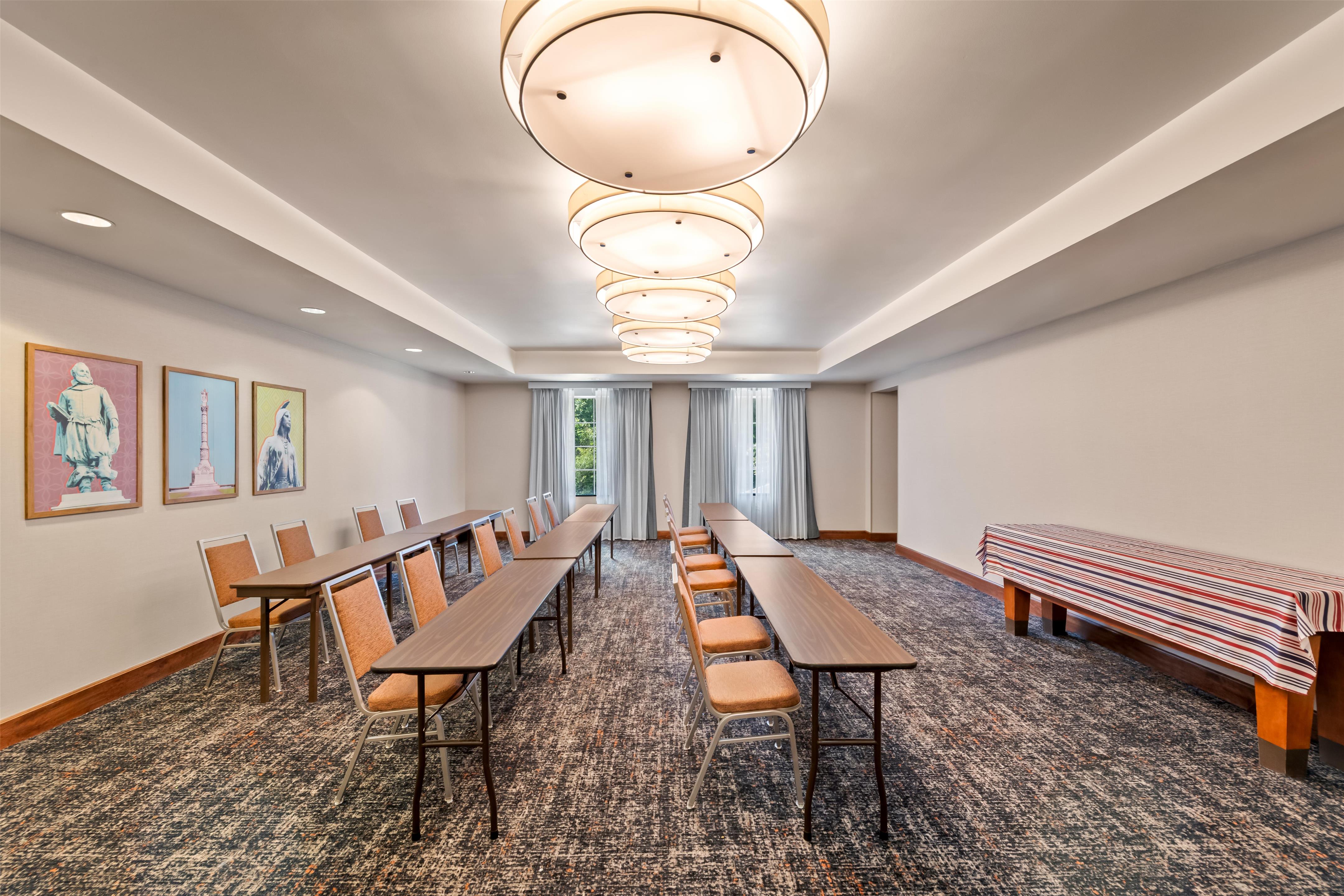 Meeting Room | Hampton Inn & Suites Williamsburg-Central