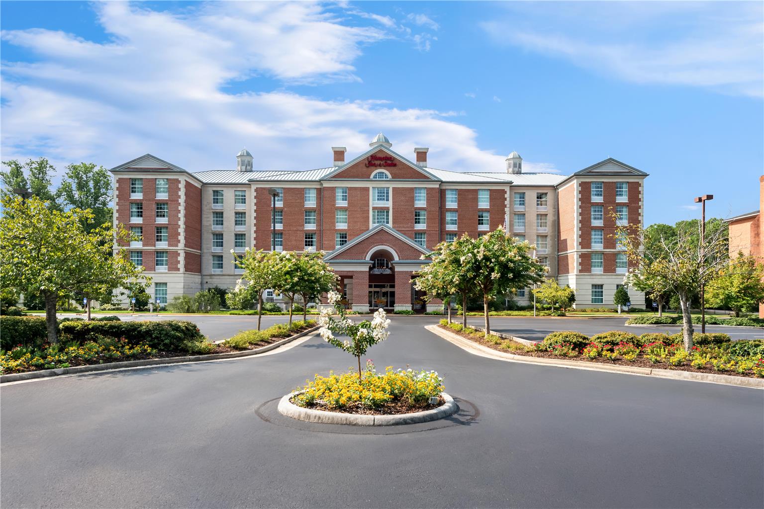 Hampton Inn & Suites Central