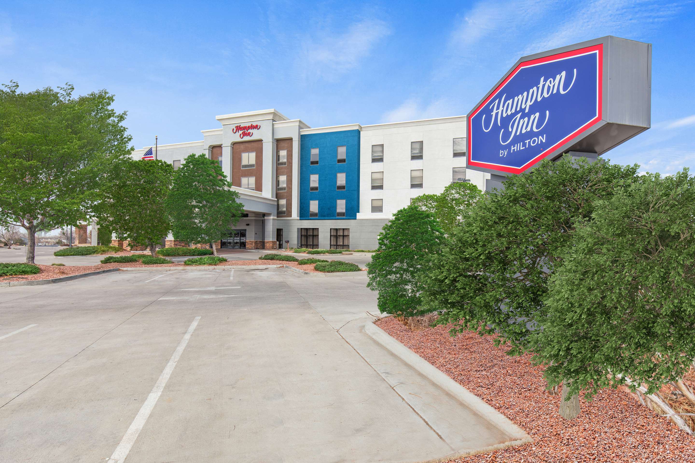 Exterior | Hampton Inn Brighton