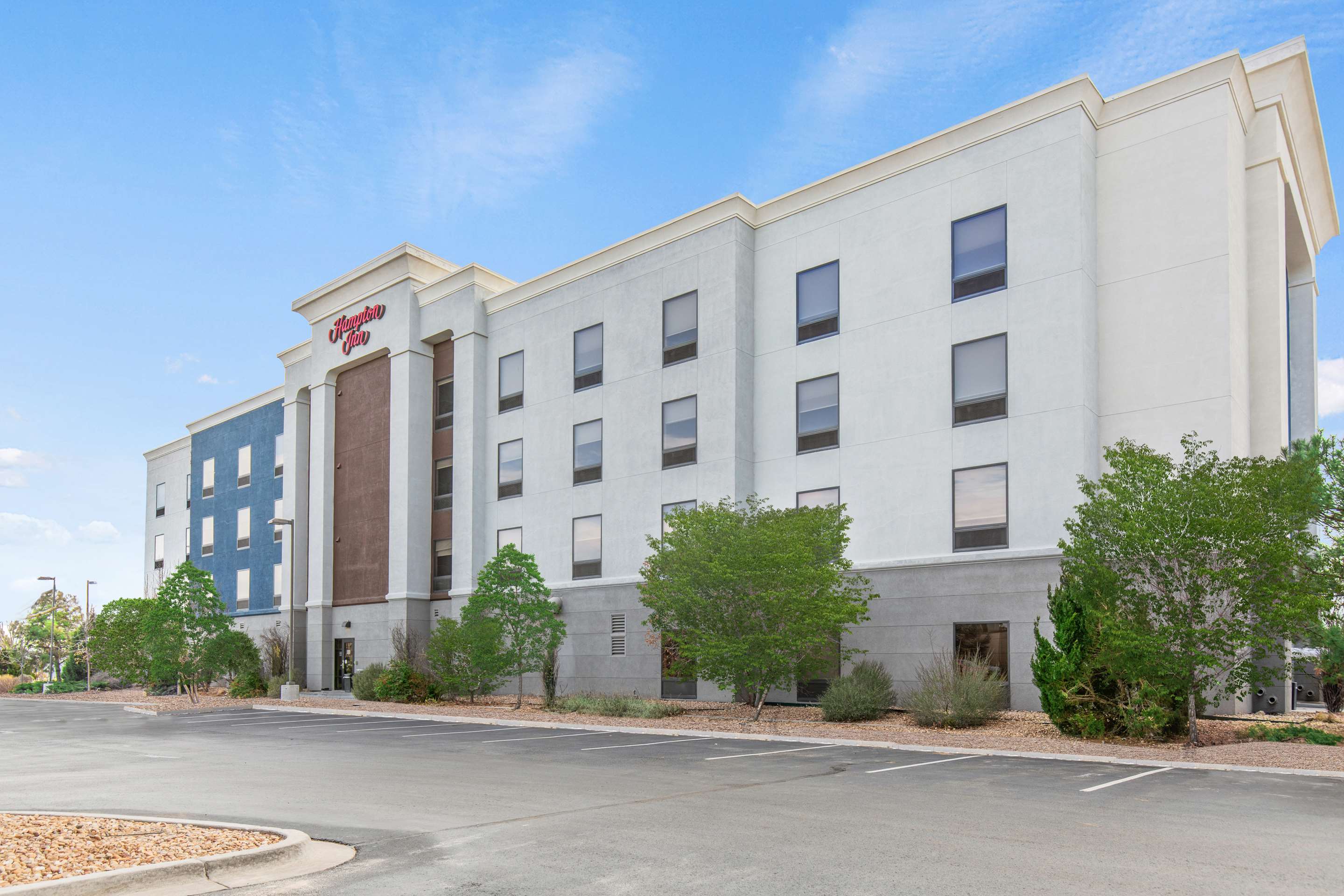 Exterior | Hampton Inn Brighton