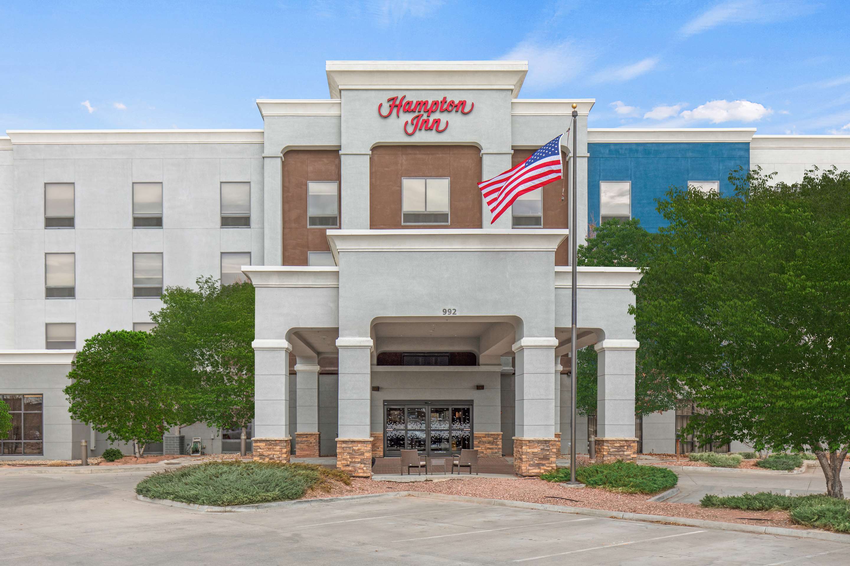 Exterior | Hampton Inn Brighton