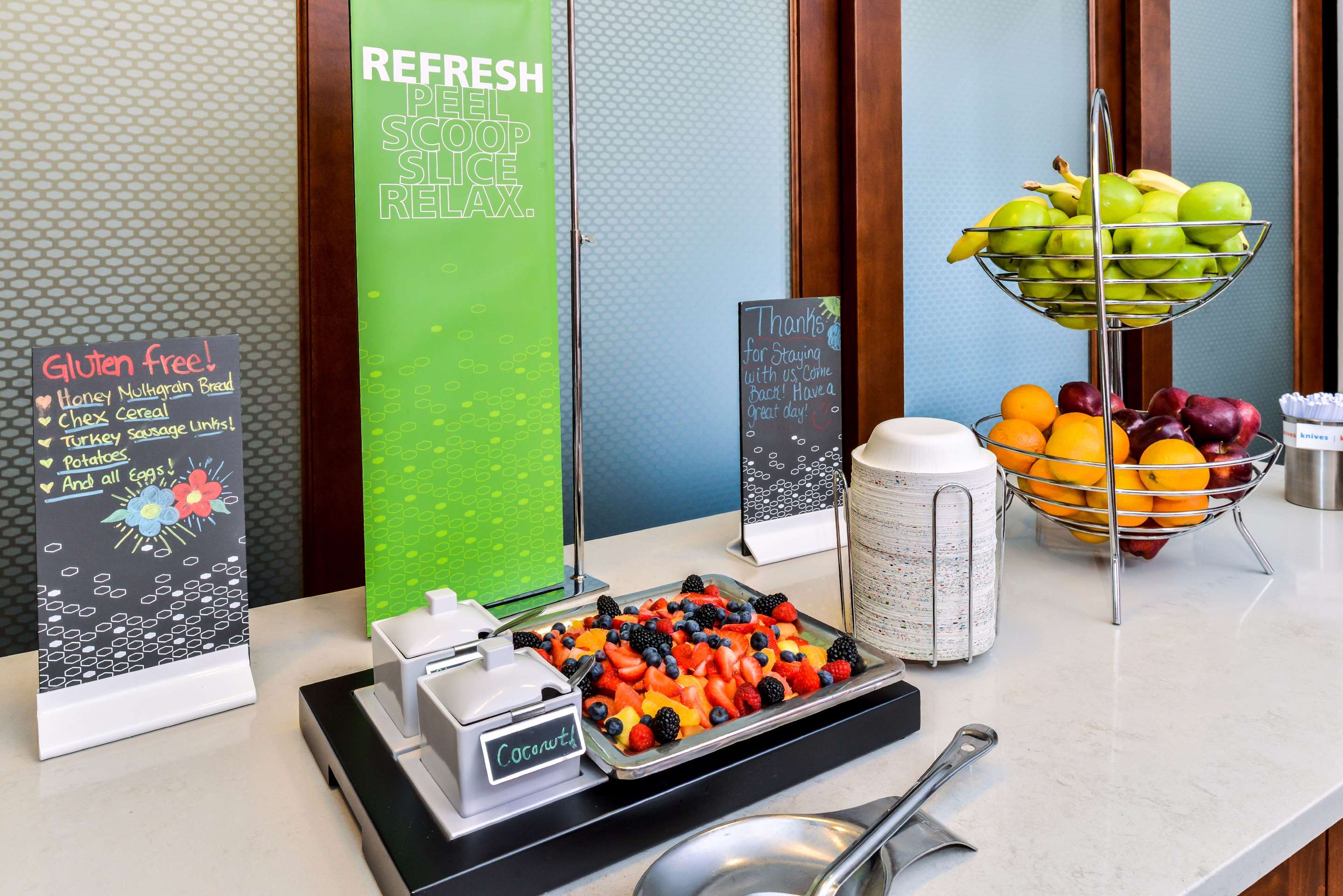 Breakfast Area | Hampton Inn & Suites Boulder-North