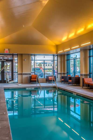 Pool - Hampton Inn & Suites North Boulder