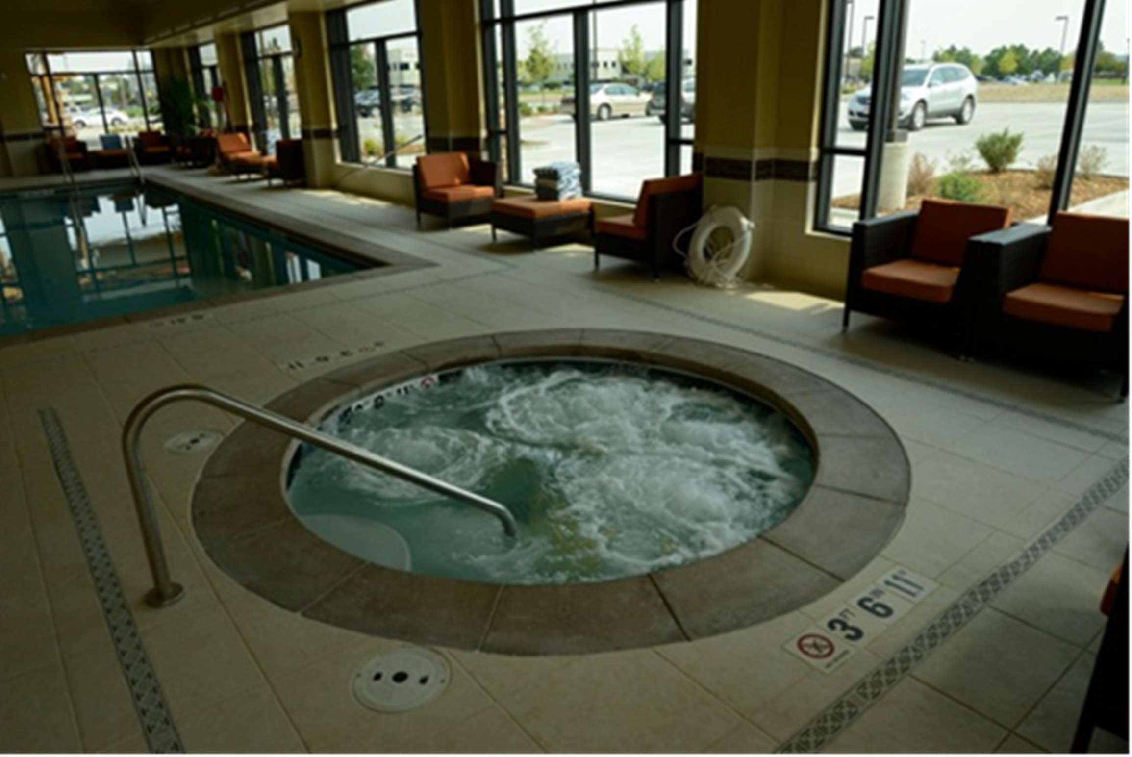 Pool | Hampton Inn & Suites Boulder-North