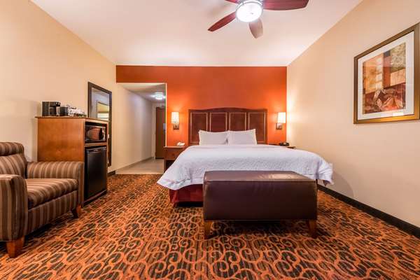  - Hampton Inn & Suites North Boulder