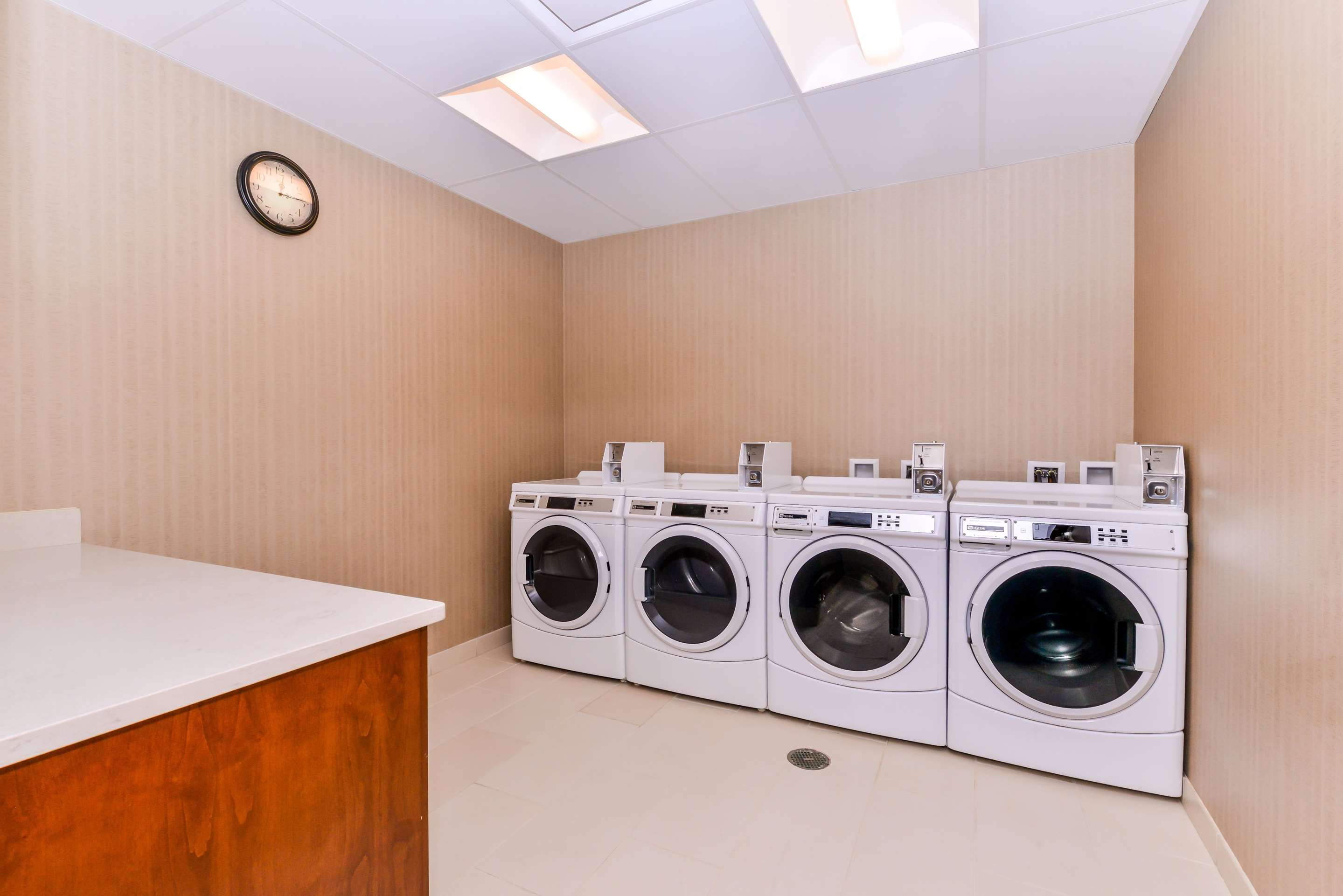 Property amenity | Hampton Inn & Suites Boulder-North
