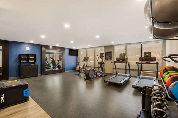 Fitness/ Exercise Room - Hampton Inn Willow Grove